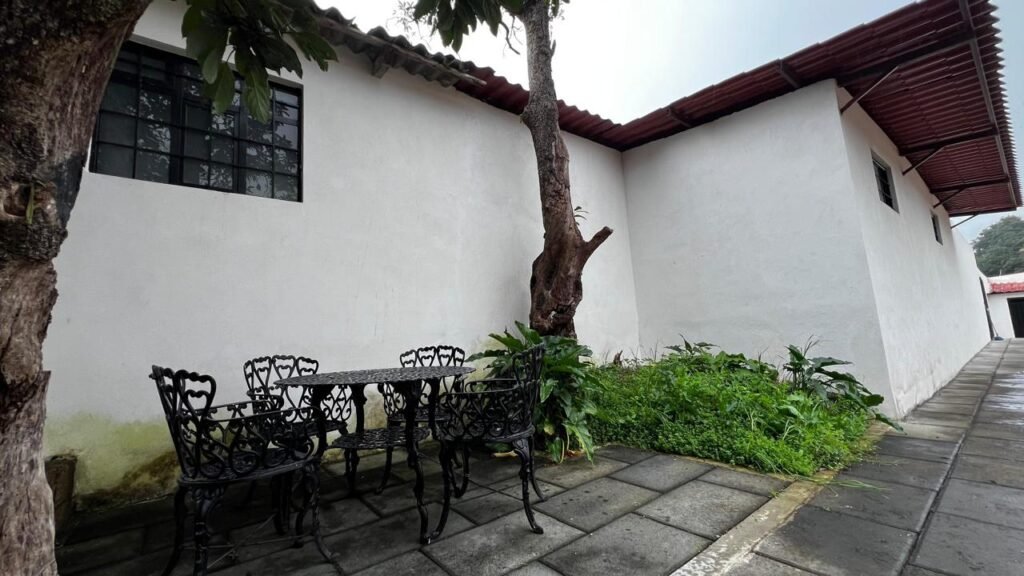 WhatsApp Image 2024-10-06 at 10.44.48 AM